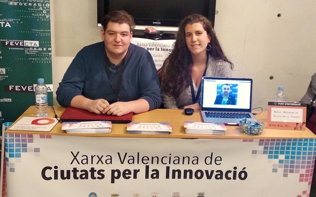 Estand de la Red Valenciana de Ciudades por la Innovacin