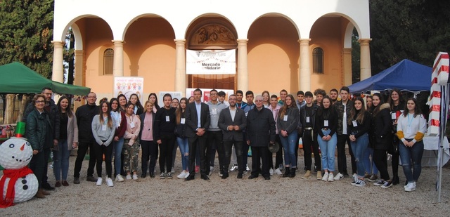 Visita de l'alcalde al mercadet solidari de Fundaci Flors _1