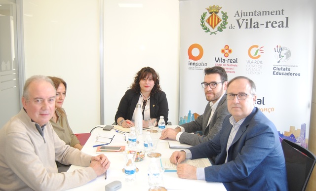 Reunin de la concejala de Participacin Ciudadana, Miriam Caravaca, y el director general de Transparencia, Andrs Gomis