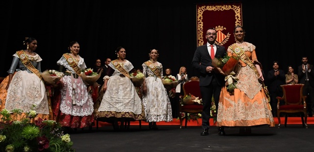 Homenaje a la reina y damas de 2019 _1