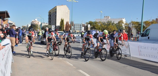 Etapa del trofeo de ciclismo Vctor Cabedo_1