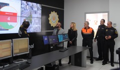 Visita a la sala de control de la Policia Local_2