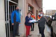 Reparto de lotes para la confeccin de mascarillas