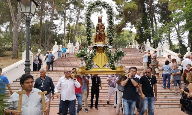 Festa del Termet en honor a la Mare de Du de Grcia