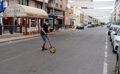 Treballs per a retornar el mercat ambulant al centre