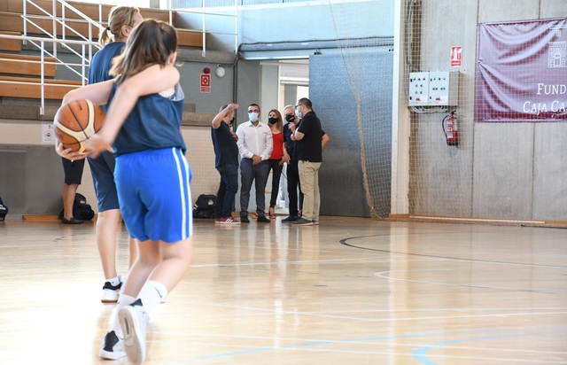 L'alcalde visita les installacions esportives reobertes amb els protocols per la COVID-19_3