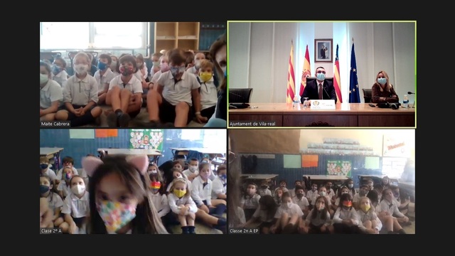 Videoconferencia del alcalde con alumnos de la Consolacin