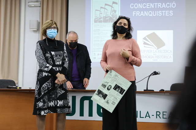 Conferencia sobre los campos de concentracin dentro de las actividades del memorial democrtico _1