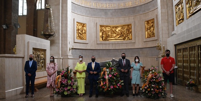 Ofrenda a san Pascual