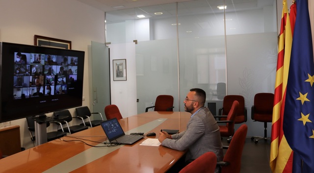 Reuni de l'alcalde amb els directors i directores dels collegis 