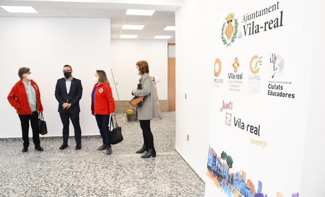 Visita a la futura sede de Cruz Roja Vila-real en el edificio de la antigua Estacioneta 