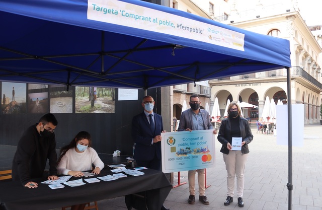 Carpa informativa de la campaa Fem Poble_1