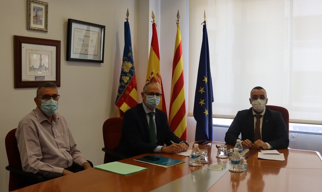 Firma del prstamo con Caixa Rural Vila-real