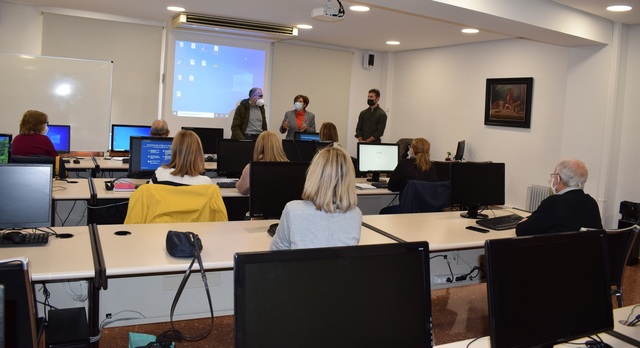 Curs d'informtica de la Fundaci Caixa Rural Vila-real