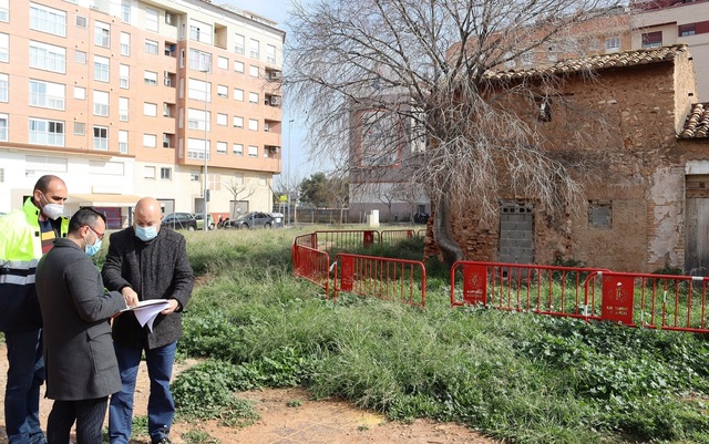 Visita del alcalde y el concejal de Territorio a la alquera de Botnic Calduch