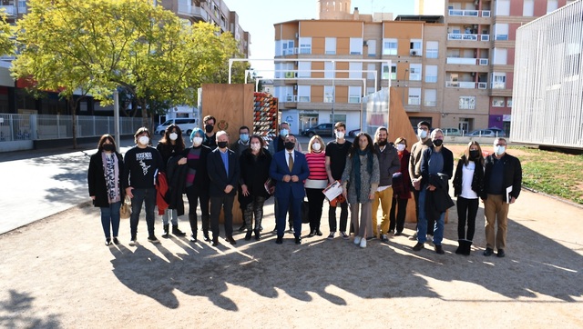 Inauguracin de la obra Miratge y entrega de diplomas a los participantes en el convenio con la EASD_3