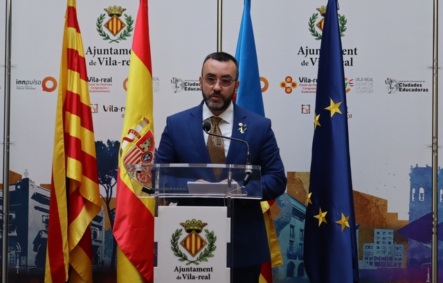 El alcalde de Vila-real, José Benlloch, presenta el Plan de ayuda y estímulos fiscales para el comercio y la economía locales
