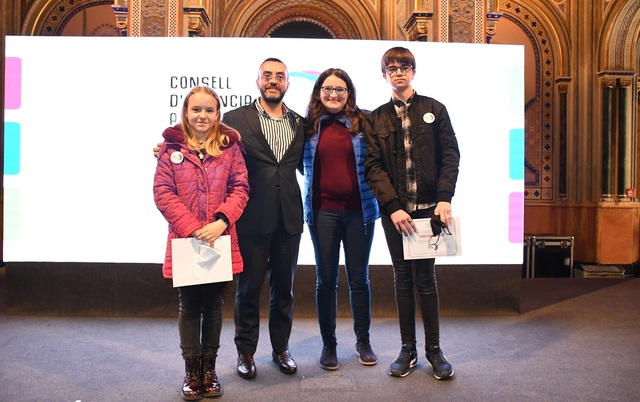 Constituci del primer Consell de la Infncia i l'Adolescncia de la Comunitat