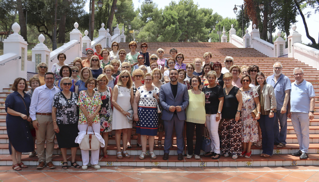 L'alcalde participa en la celebraci del final de curs de l'Associaci d'ames de casa de Vila-real 