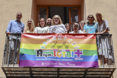 Pancarta commemorativa del Dia de l'Orgull LGTBI+_1