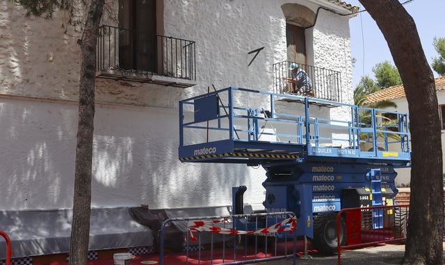 Trabajos de pintado de la ermita y edificios del Termet 