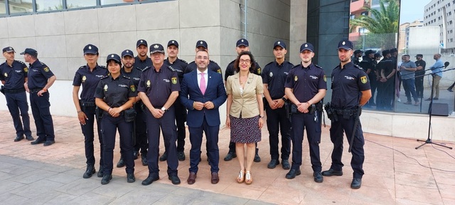 Recepcin de los nuevos agentes de la Polica Nacional