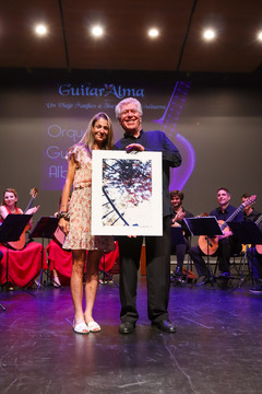 Plectre a la Fresca, con la Orquesta de Pulso y Pa de Vila-real y la Orquesta de Guitarras de Albacete  _2