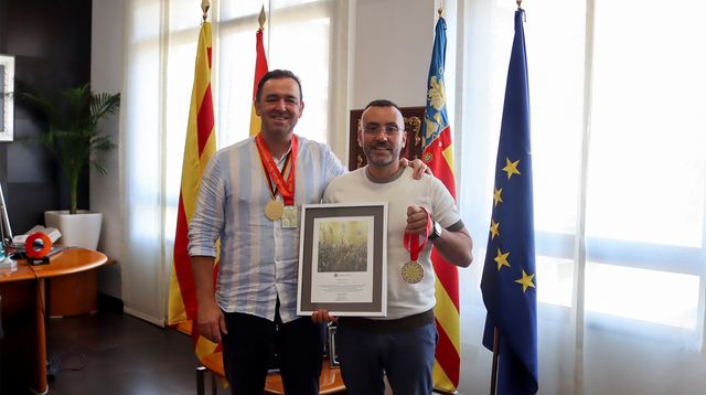 Benlloch felicita el deportista Adrin Becker por su trayectoria y las medallas de oro del mundo en tiro olmpico adaptado