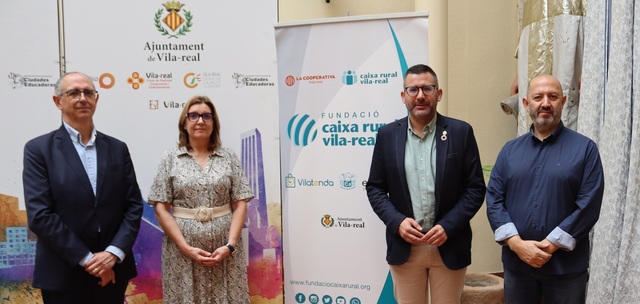 Presentaci de la tercera campanya de la targeta Fem poble 