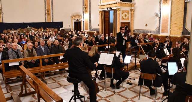 Interpretacin de la cantata 'El Naixement' en la parroquia de San Francisco