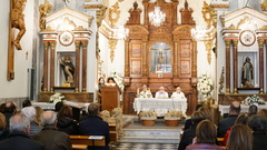 Misa y reparto de 'panets' por la fiesta de Sant Antoni_1