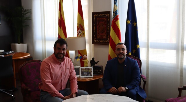 L'alcalde, José Benlloch, es reuneix amb Enrique Viñes