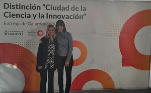 Silvia Gómez, junto a la ministra Diana Morant