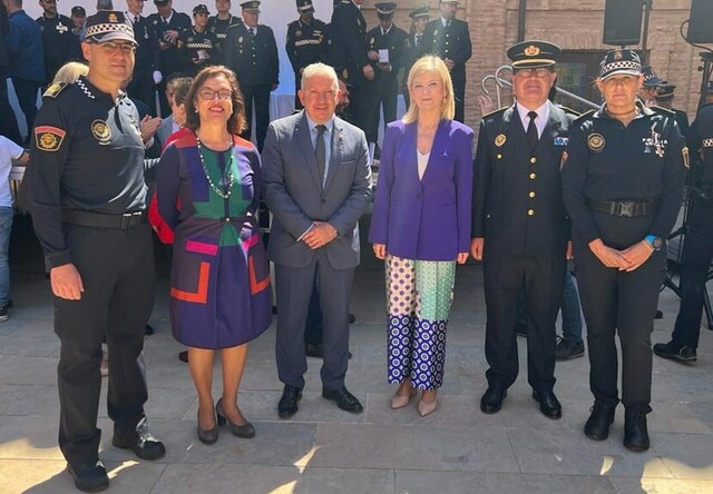 Acto de entrega de medallas de la Generalitat a la Polica Local