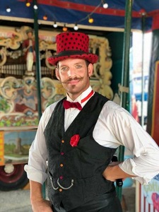 Jueves de circo - Espectculo de las tres RRRs