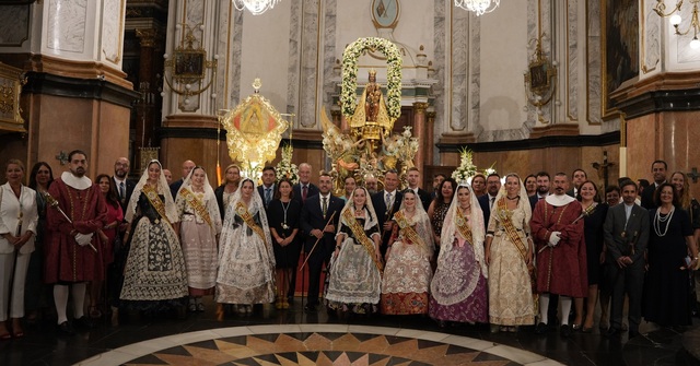 Missa i process claustral en honor de la Mare de Du de Grcia