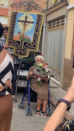 Homenaje a la vecina ms mayor del Cristo del Hospital