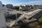Passarella d'accs a les andanes de l'estaci de tren
