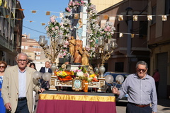 Misa y procesin del barrio del Pilar