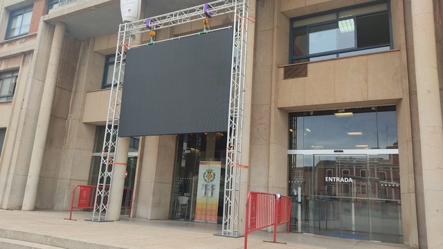 Nueva pantalla digital en la fachada del Ayuntamiento
