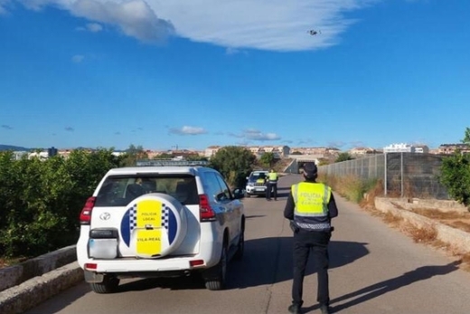 La Policia Local efectua controls amb patrulles i la unitat de drons 