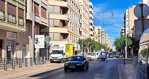 Installaci de l'enllumenat especial de Nadal