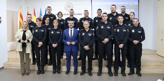 Recepci dels 14 nous agents de la Policia Local