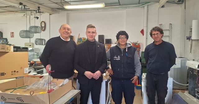 Visita del concejal de Juventud a la Fundacin Tots Units