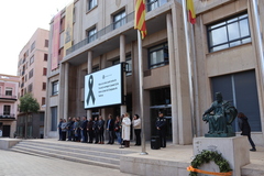 Minuto de silencio por el incendio de Valencia_1