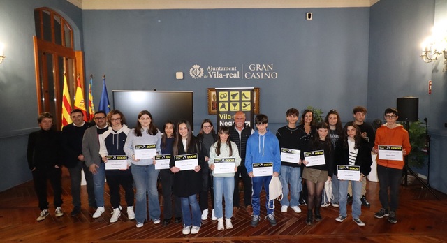 Entrega de premios del Concurso juvenil de relatos de Castell Negre_2