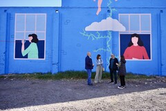 Mural de arte urbano 'Vecindario' de Dakota Hernndez para TEST 2024_1