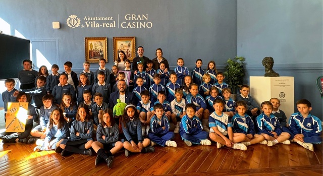 Visita de los estudiantes del colegio Consolacin al Ayuntamiento_2