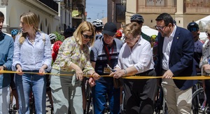La filla del Campi Llorens talla la cinta del 76 Gran Premi Vila-real, en el centenari de la mtica prova ciclista