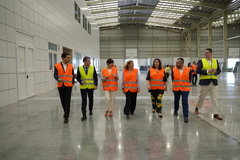 Visita de la ministra de Vivienda a Porcelanosa_1